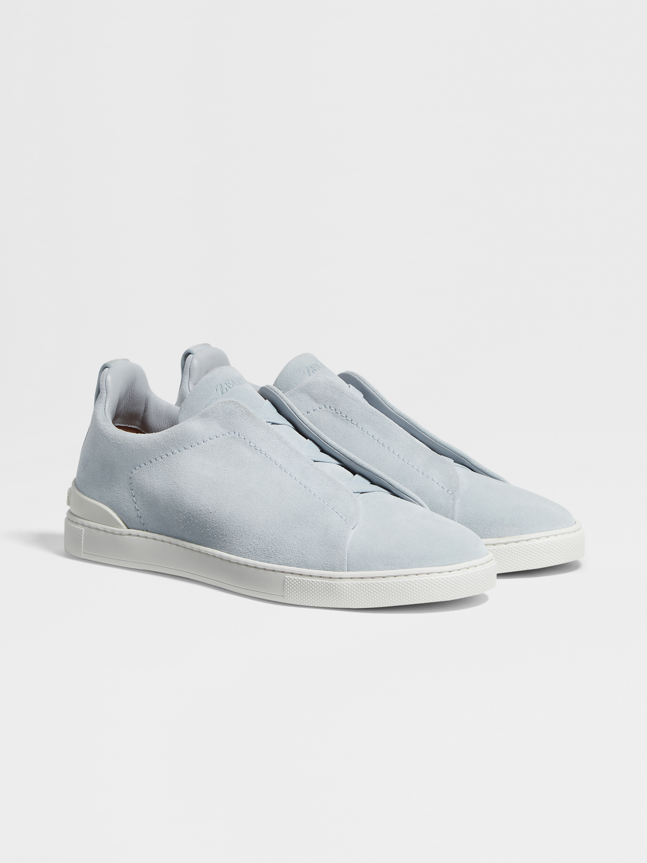 Tenis Triple Stitch™ en Gamuza Azul Claro